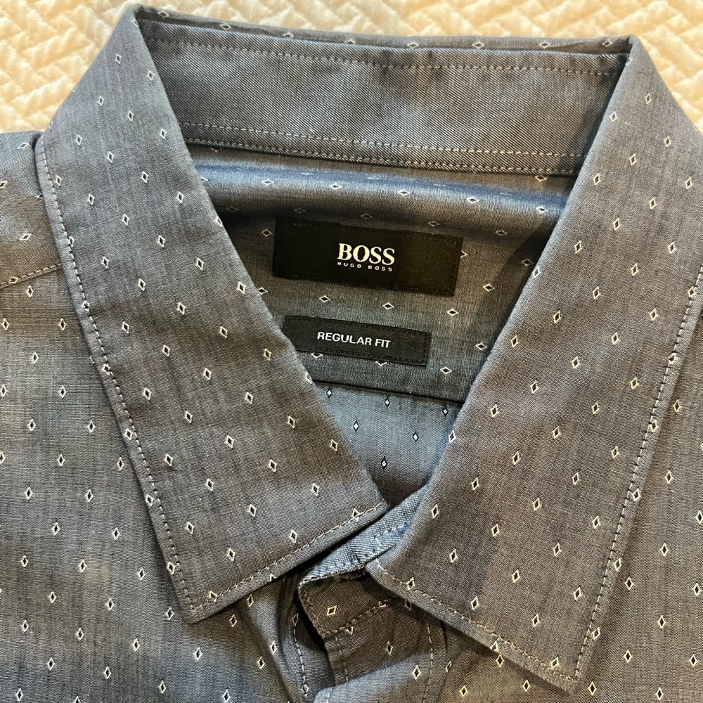 Boss Men's Blue Patterned Button Down Shirt